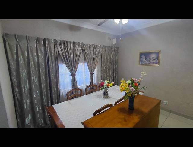 3 BEDROOM HOUSE FOR SALE IN REGENTS PARK
